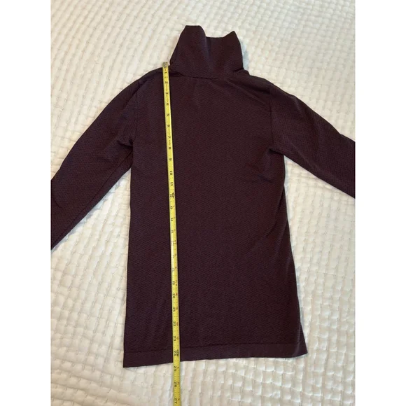 Athleta Flurry Peak Turtleneck, Antique Burgundy/ Black SIZE XS - Picture 6 of 9